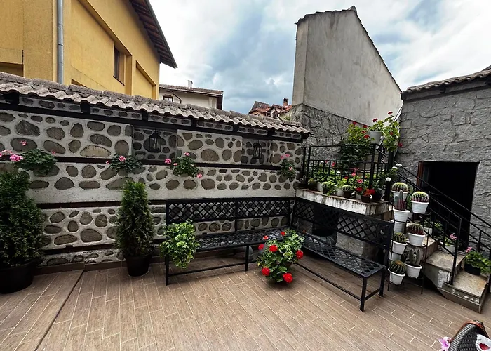 호텔 Durchova Kashta Family 반스코